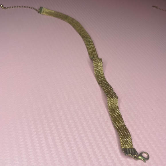 Run w the Wild Chokers - Picture 2 of 5